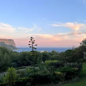 Apartment Cap6 Bel Vue Magnifique Mer, Piscine Tennis T3 Refait A Neuf, Cassis