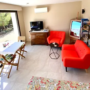 Apartment Le Sept Aux Portes Des Calanques, Cassis